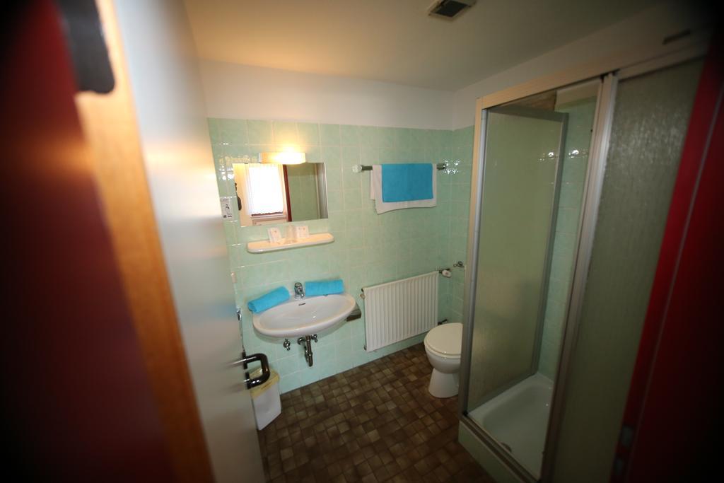 Hotel Bechtel Burbach  Ruang foto